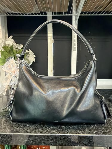 Customer photo review of STAND OIL - Mushy Bag / Black