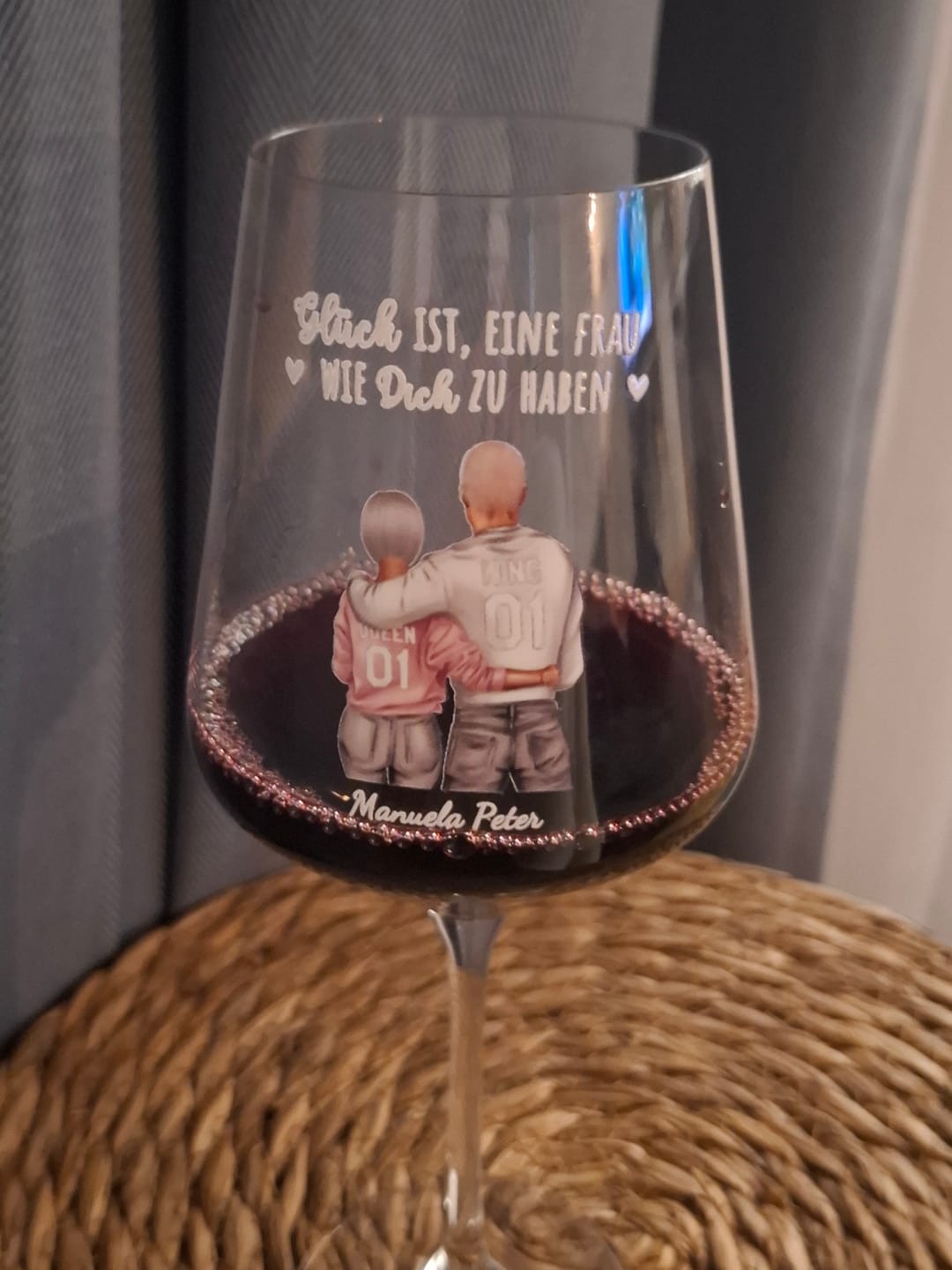Customer photo review of Jeden Tag - Personalisiertes Weinglas für Paare zum Valentinstag