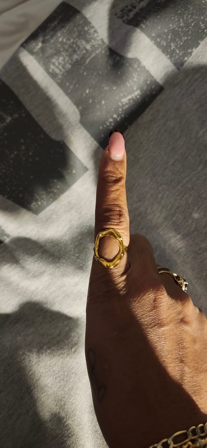 Customer photo review of Cairo Band Ring