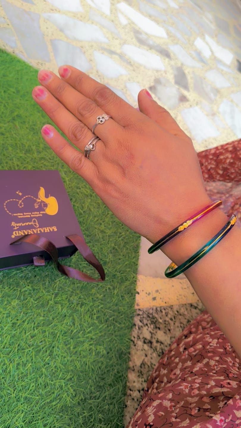 Customer photo review of A Colorful Set for Every Occasion!" - 916 22k Hallmark (Multicolour)