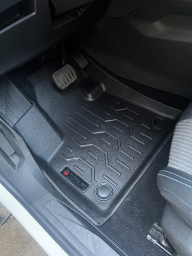 Customer photo review of Pisos Calce Perfecto PEUGEOT 3008 años 2017 al 2024 NO COMPATIBLE PARA GT / GTLINE