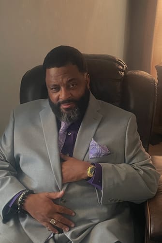 Customer photo review of Lavender Purple Paisley Silk Men's Tie Pocket Square Cufflinks Set