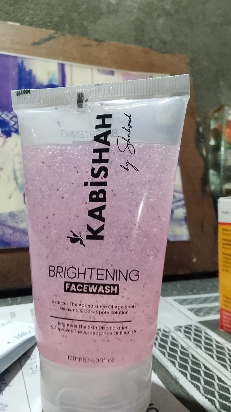 Customer photo review of Brightening Facewash 150ml