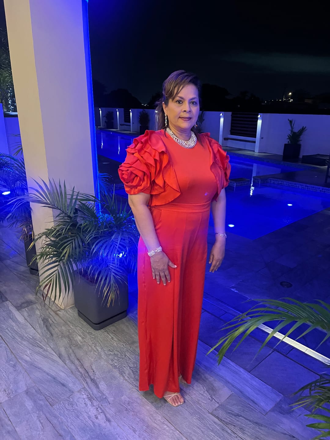 Customer photo review of Loose Short Sleeves Falbala Solid Color Round-Neck Jumpsuits