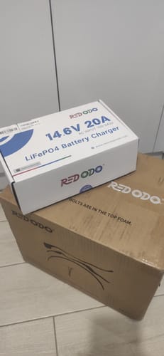 Customer photo review of 【Україна】Redodo 14,6V 20A LiFePO4 зарядний пристрій для акумулятора