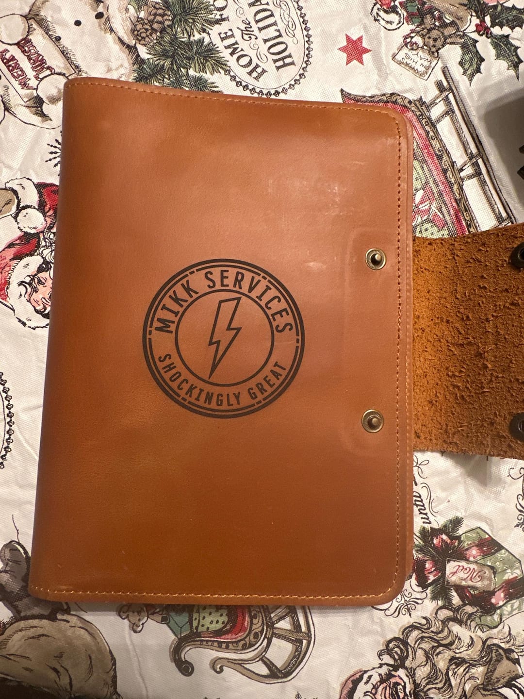 Customer photo review of 2026 Leather Planner, Personalized Refillable Leather Journal A5 Size + Free Pen