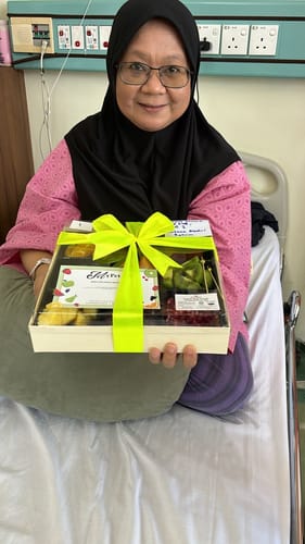Customer photo review of Borneo Island Fruit Platter (L)