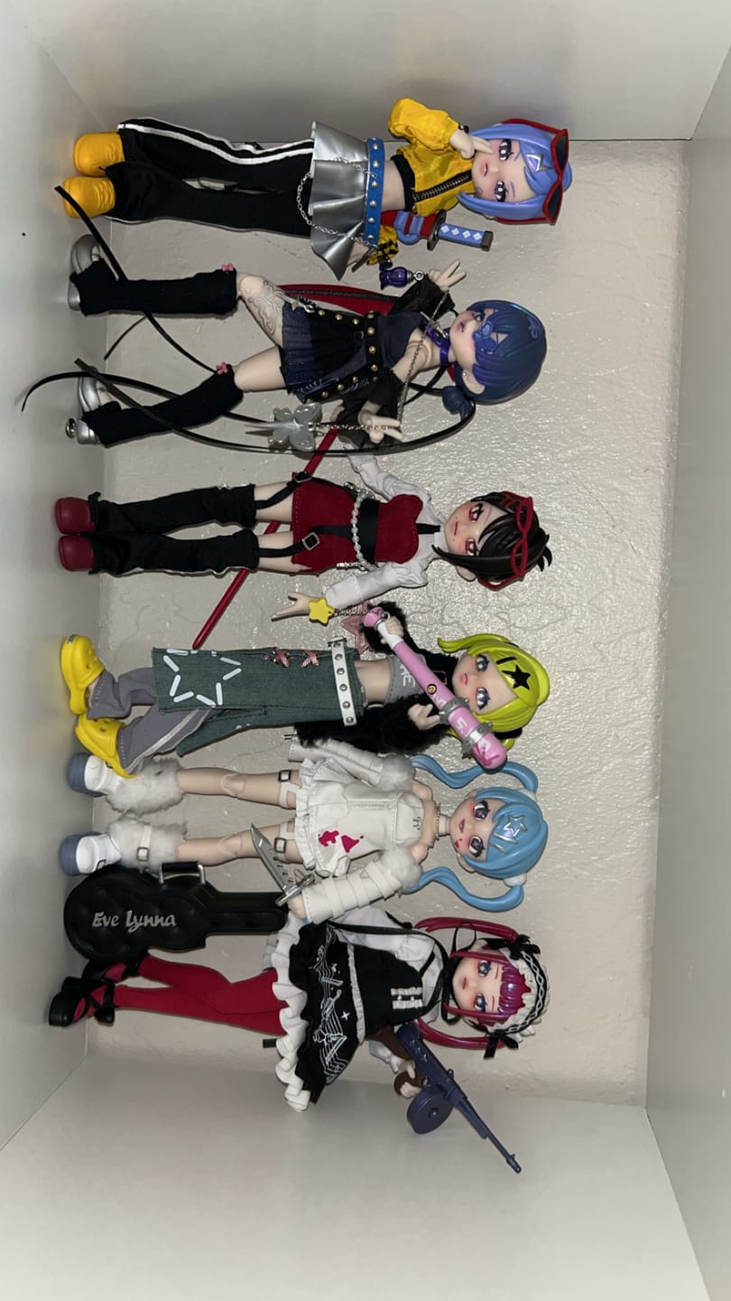 Customer photo review of Eve Lynna Dual Killer Series Action Figure MJD Blind Box【Shipped in Dec. 2025/Jan. 2026】