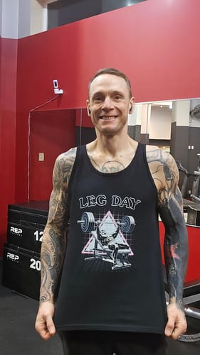 Customer photo review of Leg Day Incline Bench Tank Top