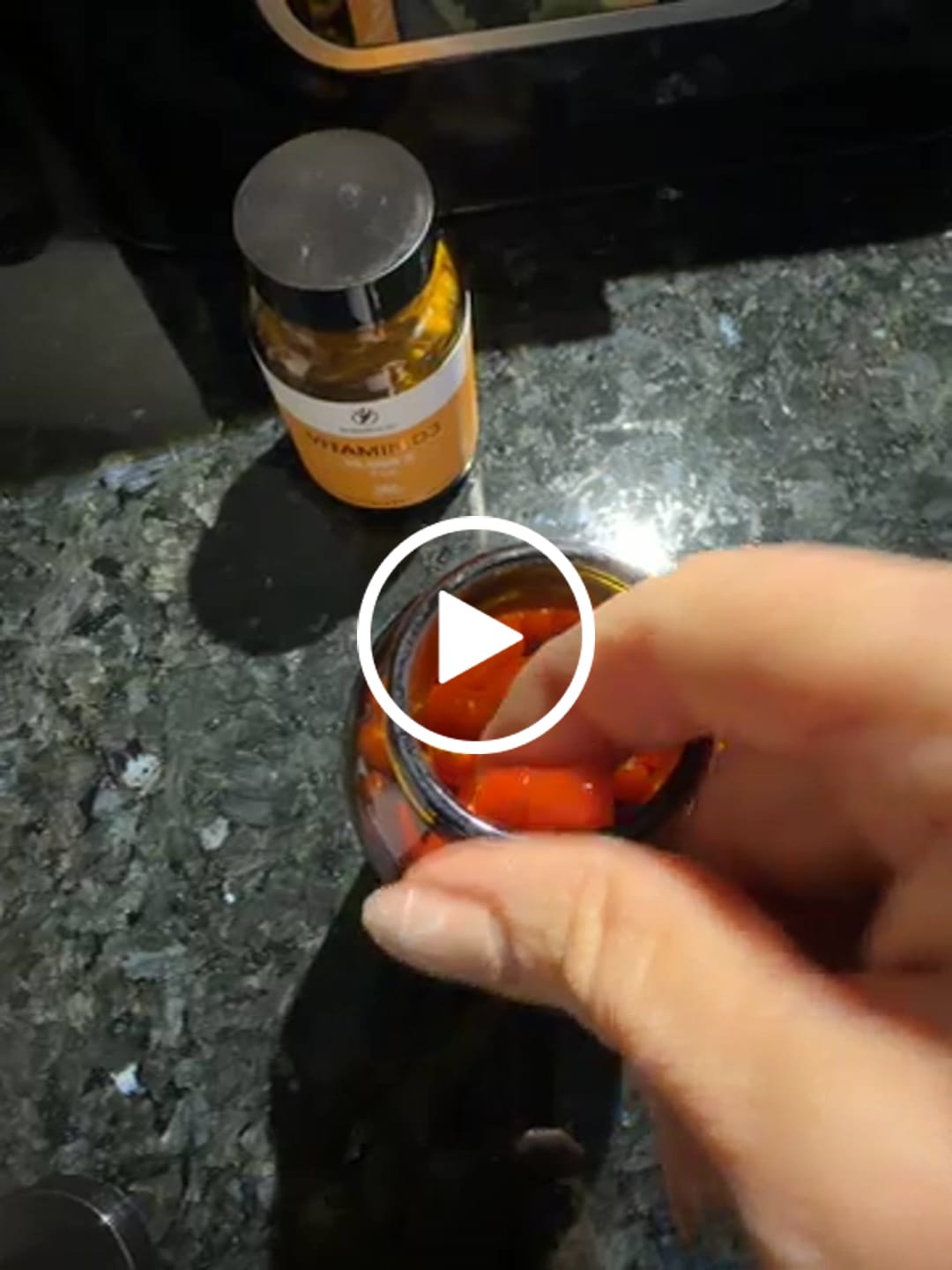 Customer video review of Vitamin K2 Komplex
