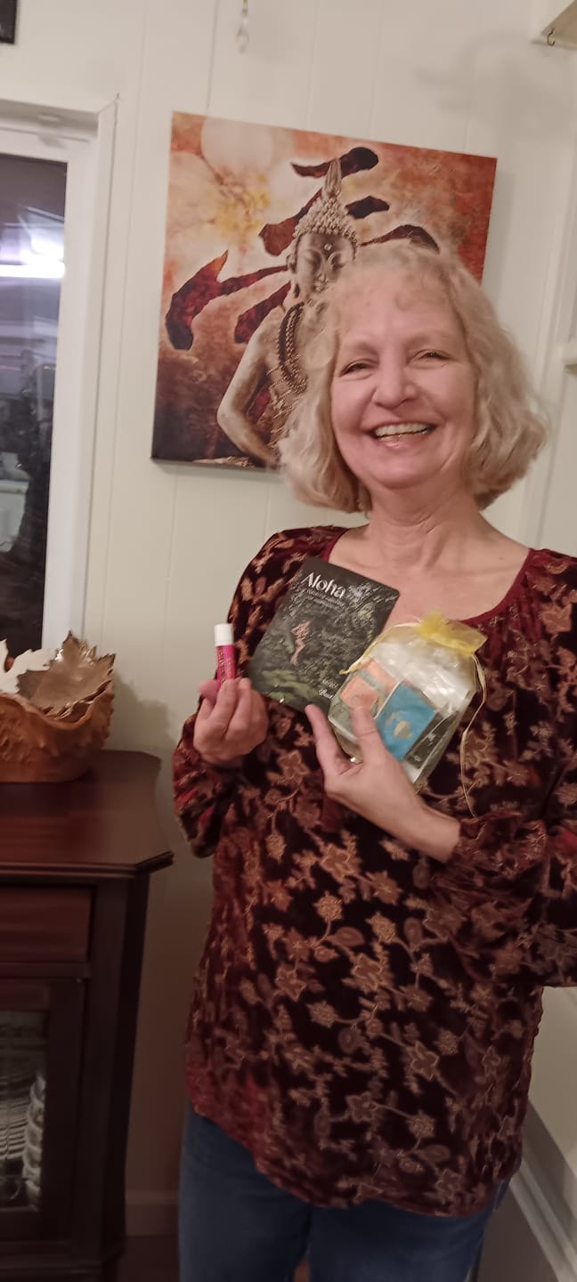 Customer photo review of Perfume Oil Testers Vials "The Bootzie Collection" 7 Ois - Original , Tropique, Colada, Homme Femme, Olinda, Island Girl, Lush