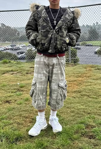 Customer photo review of Detachable Faux Fur Camo Bomber Jacket | Inflation Streetwear