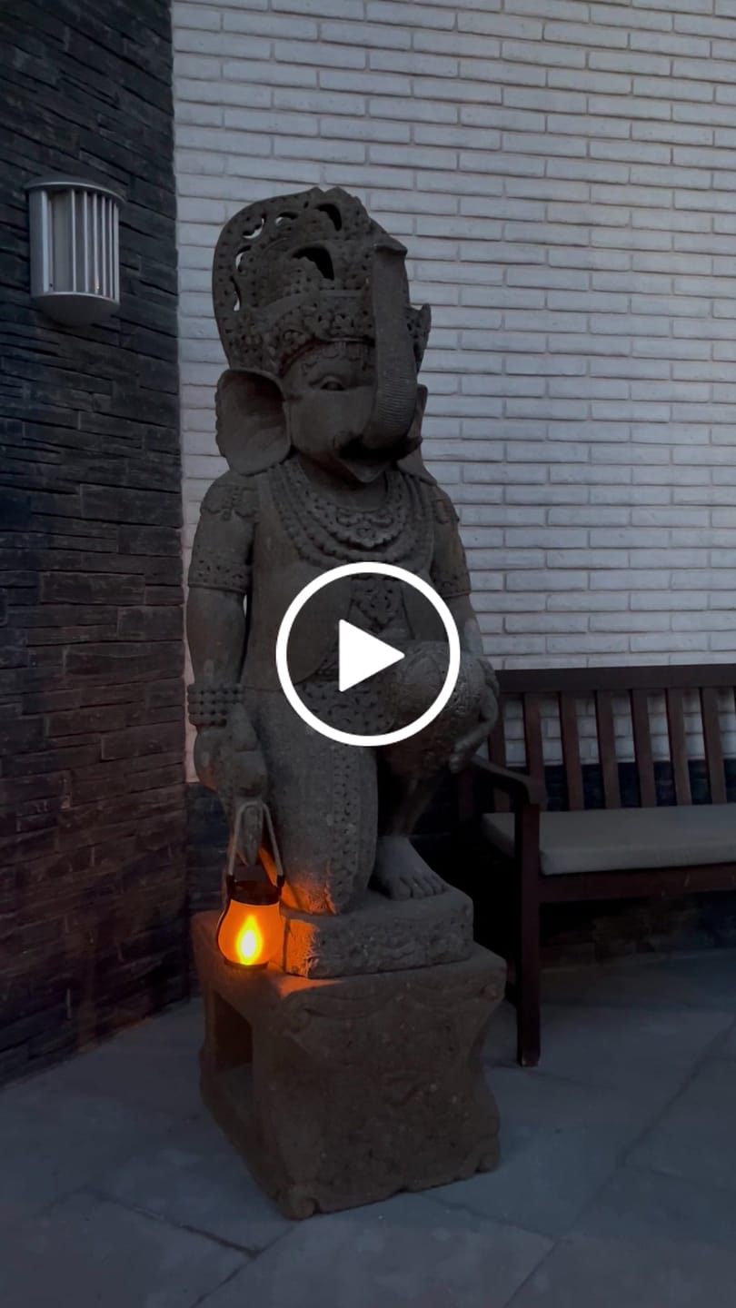 Customer video review of LlamaViva | Farol con Efecto de Fuego Realista
