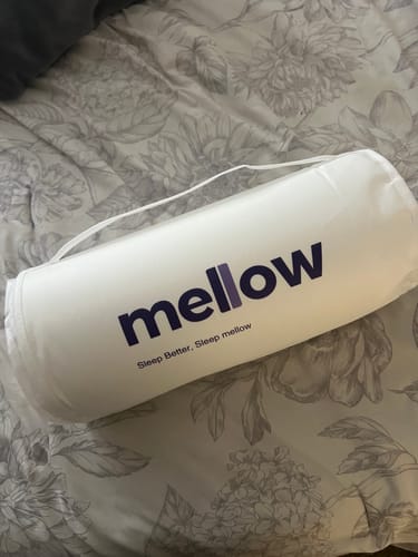 Customer photo review of Mellow CloudAlign™ Pillow