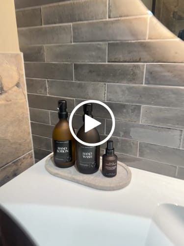 Customer video review of Frosted Amber 500ml Glass Bottle with Metal Pump Black Label
