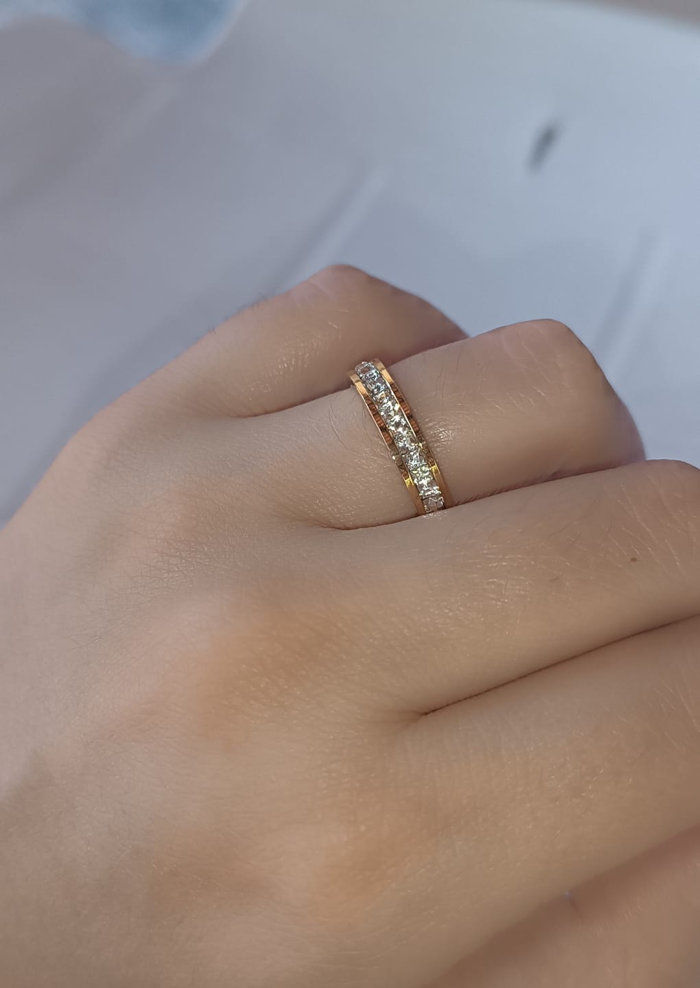 Customer photo review of Anel com Pedras Brilhantes Banhado em Ouro 18k
