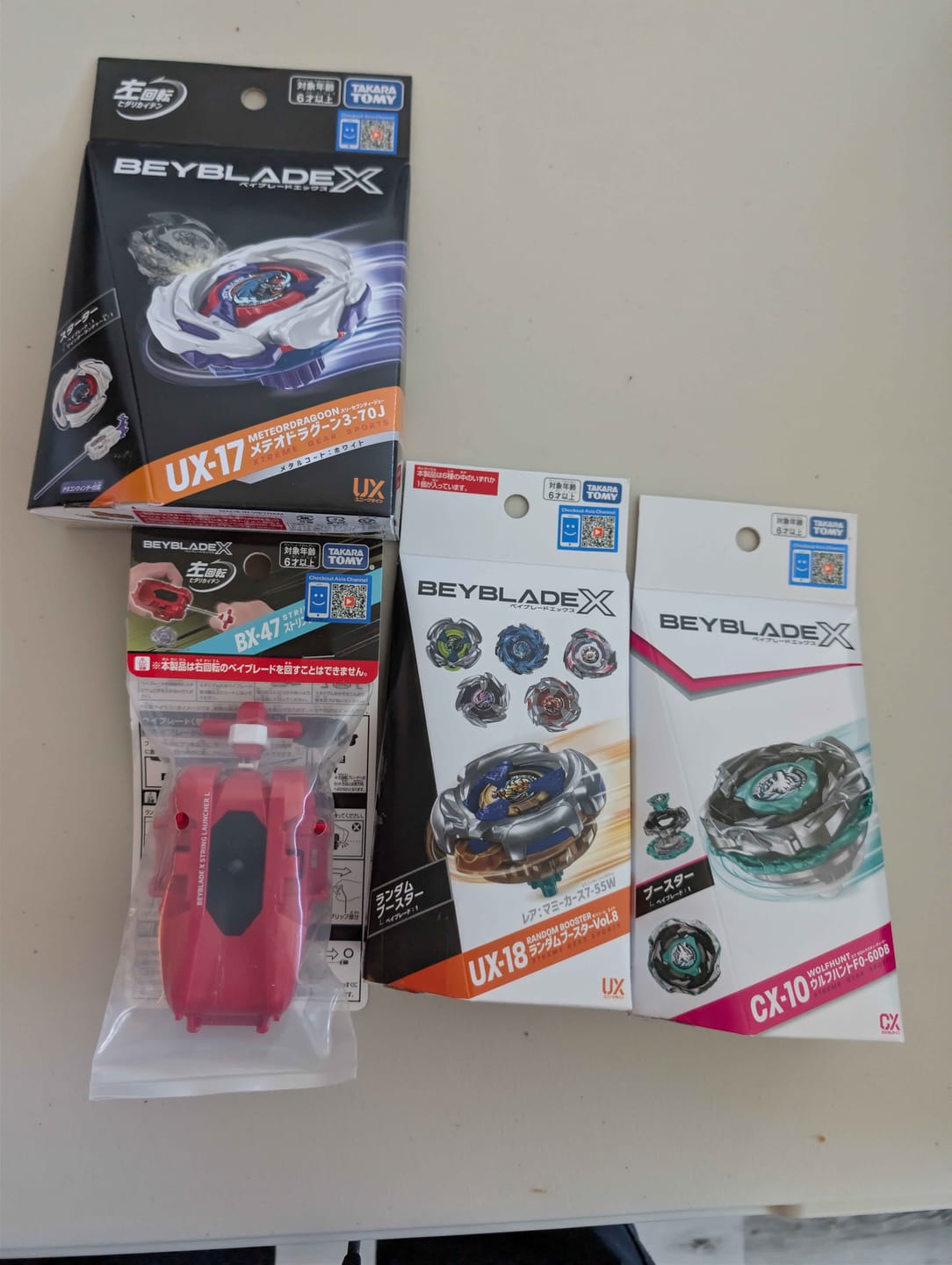 Customer photo review of Takara Tomy Beyblade X CX-10 Wolf Hunt F0-60DB