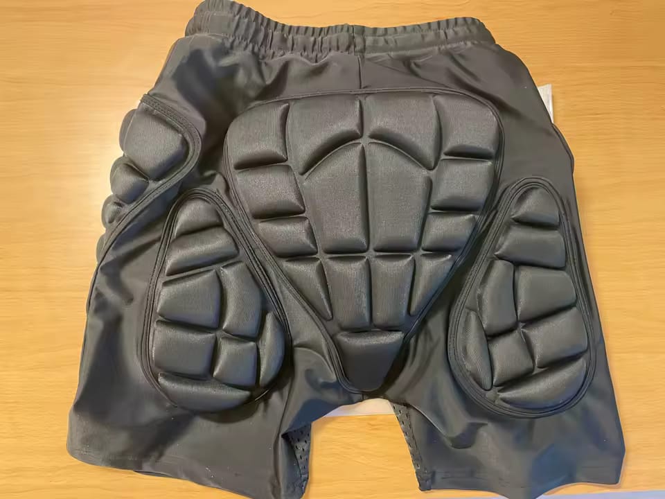 Customer photo review of 3D Polster-Shorts – Hüftschutz für Ski, Snowboard & Skate