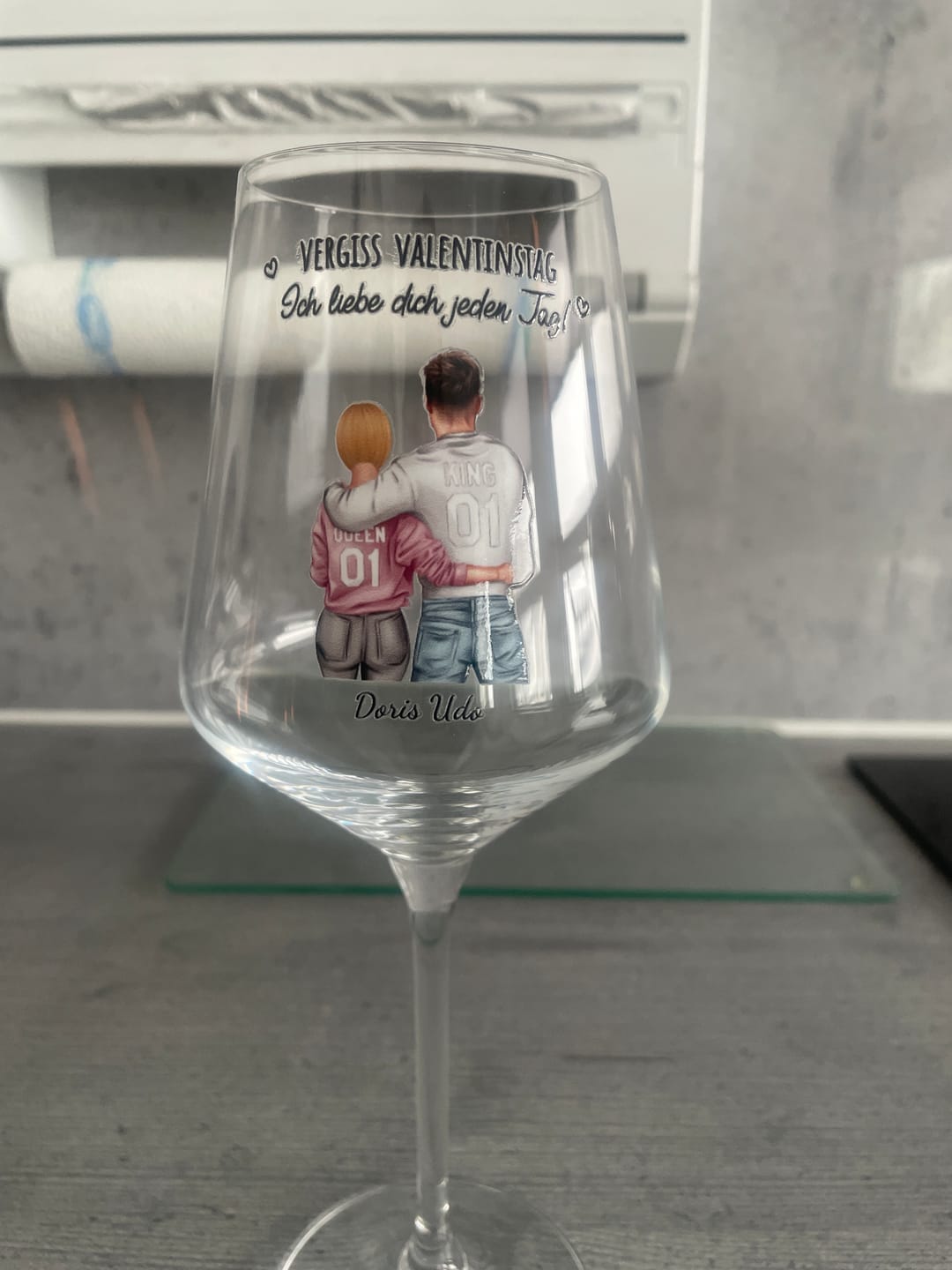 Customer photo review of Jeden Tag - Personalisiertes Weinglas für Paare zum Valentinstag