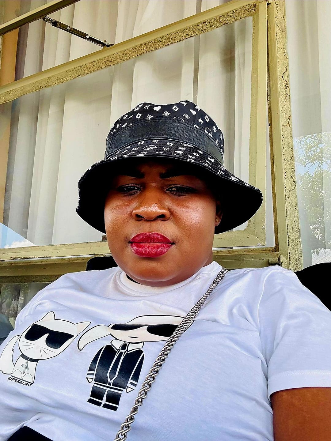 Customer photo review of Billy Bucket Hat