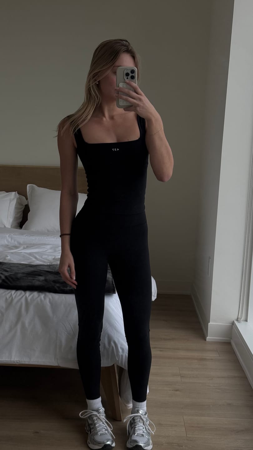 Customer photo review of The Square Tank / Black