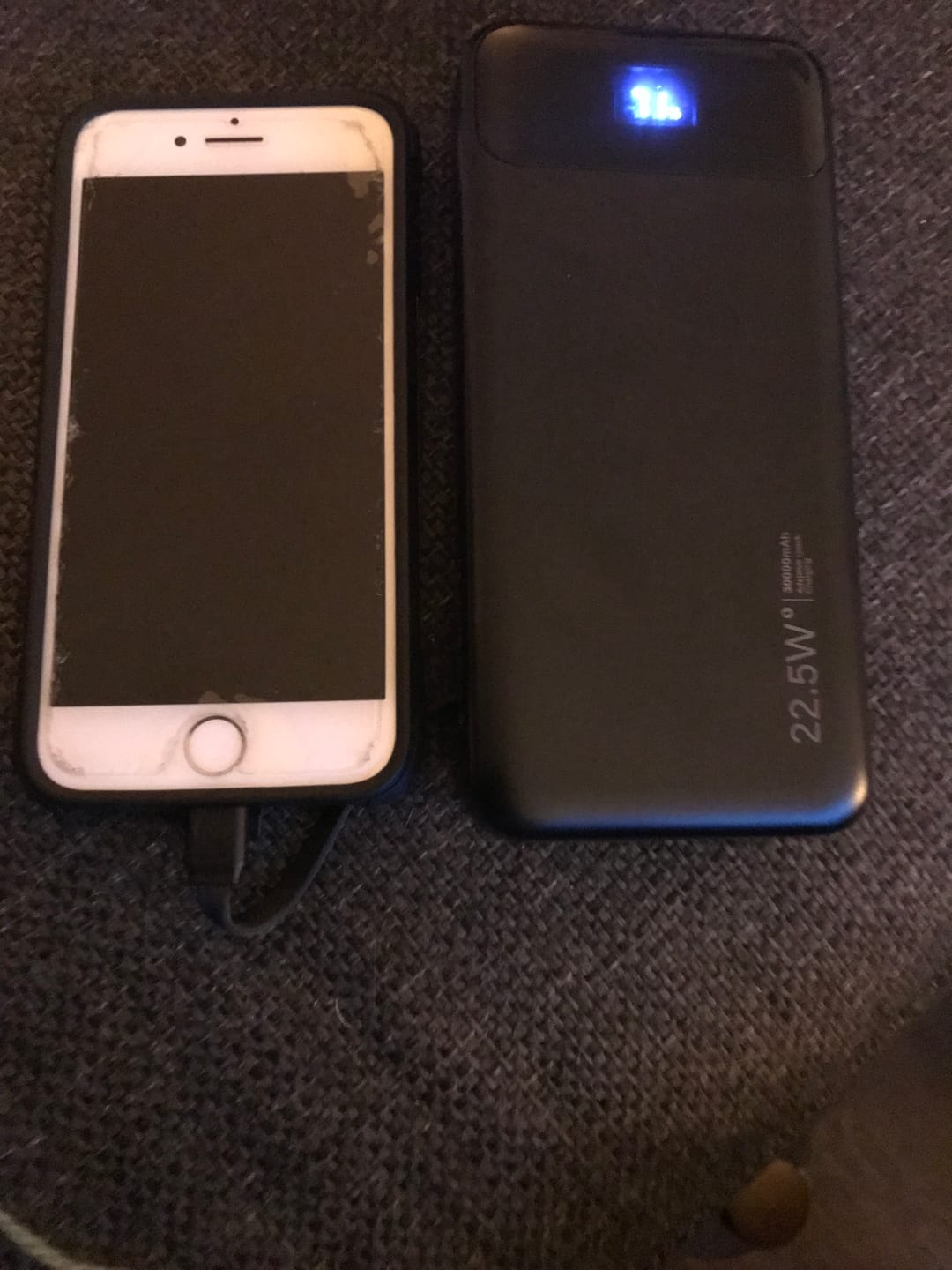 Customer photo review of Siltcon® Powerbank 30000 mAh - ingebouwde kabels