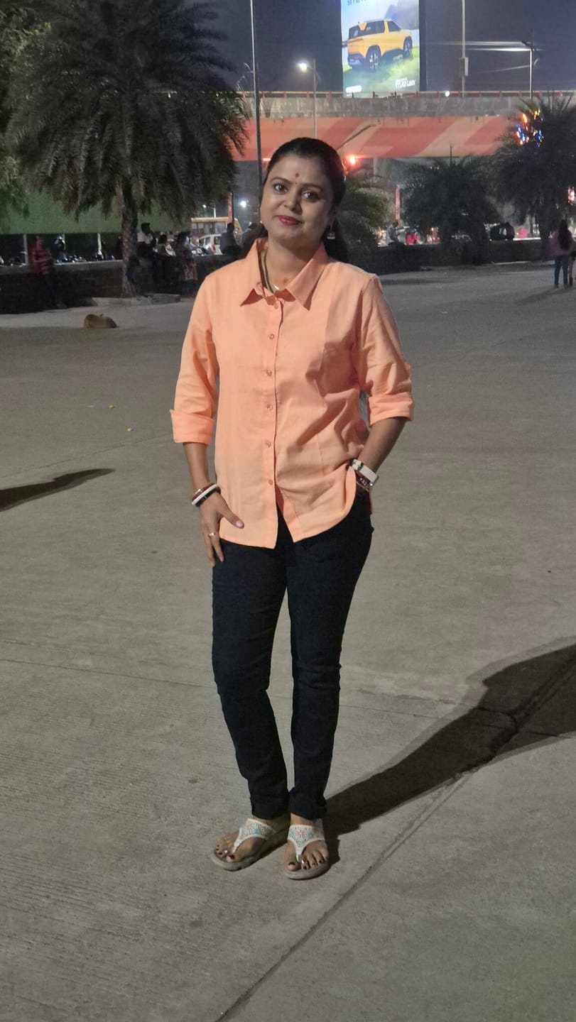 Customer photo review of Women Peach Airy-Linen Shirt