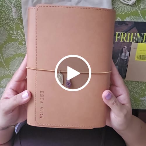 Customer video review of Refillable Folio - SADDLE BROWN TRIFOLD