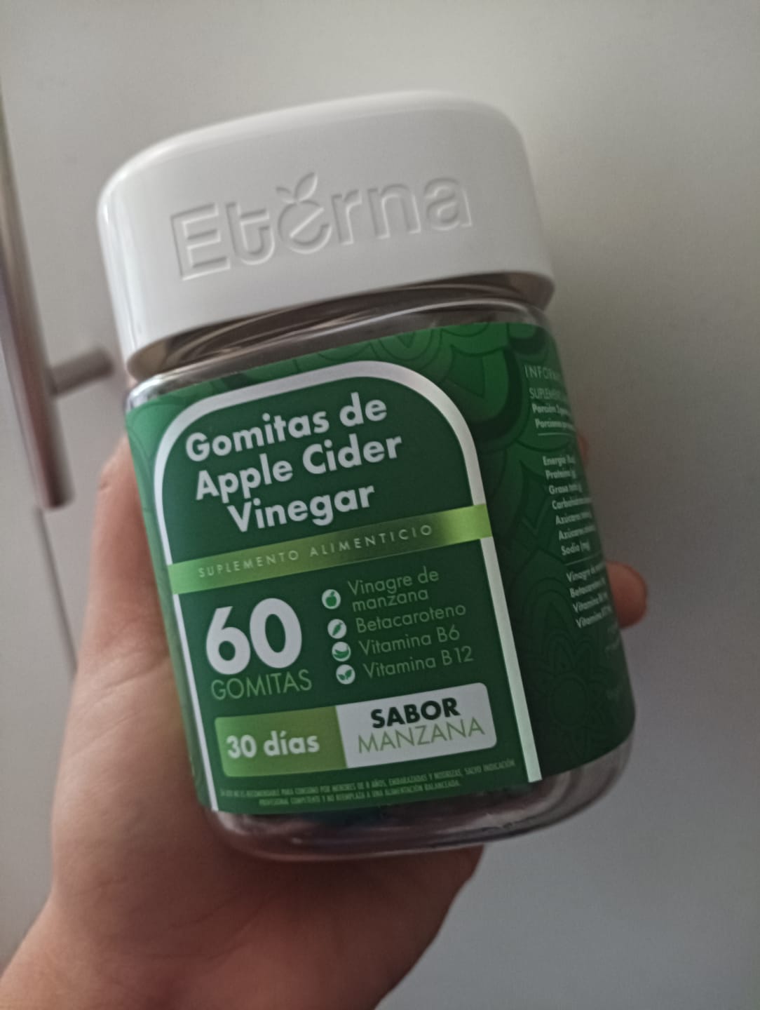 Customer photo review of Gomitas de Vinagre de Manzana
