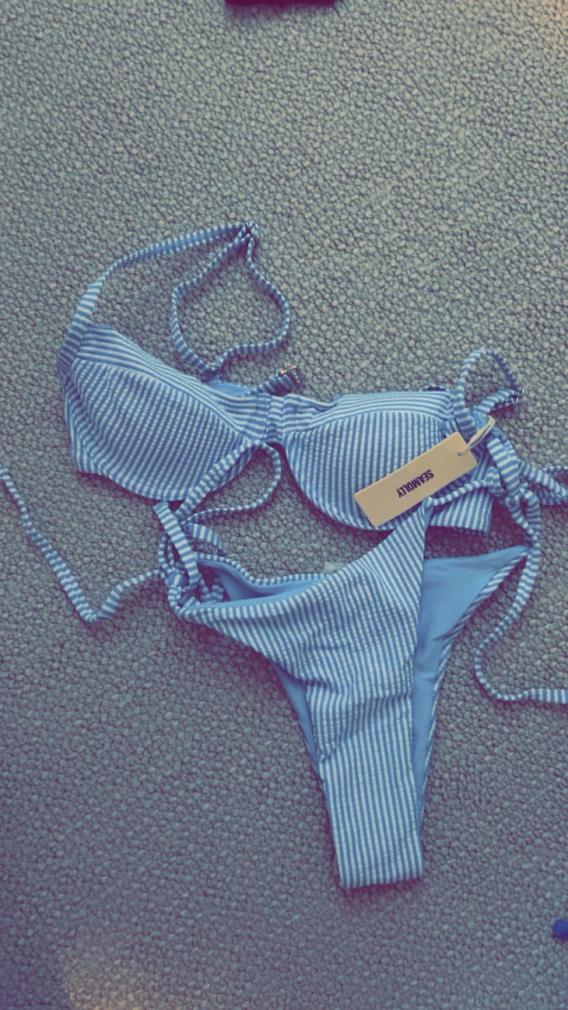 Customer photo review of Seamolly Striped Underwire Tie Side String Bikini Set