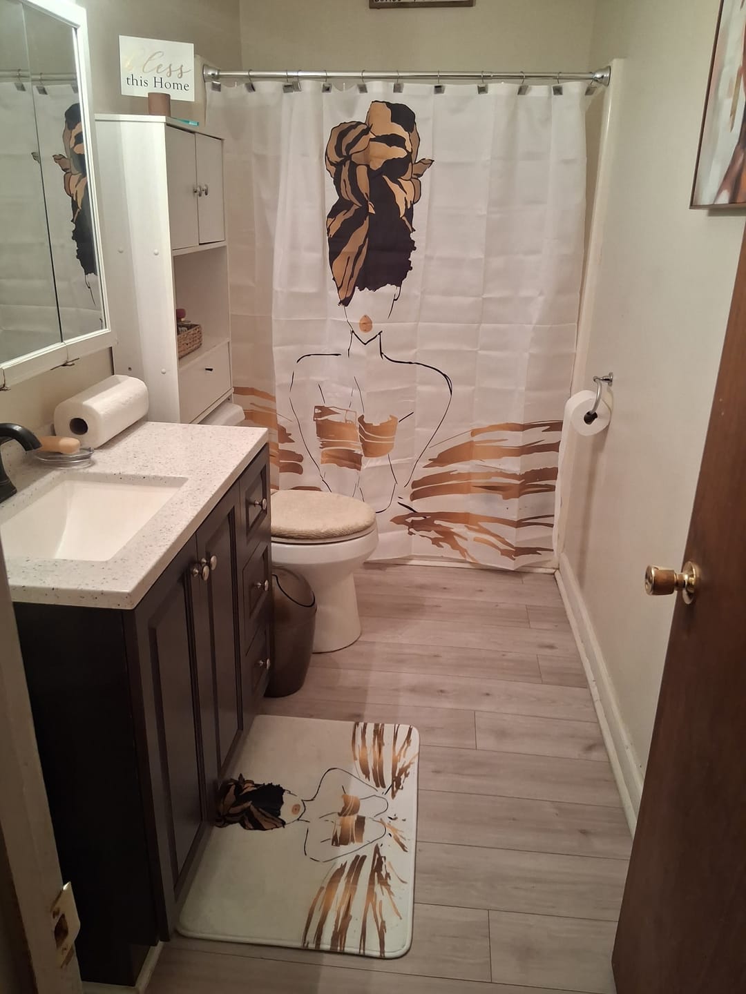 Customer photo review of Oro White Shower Curtain