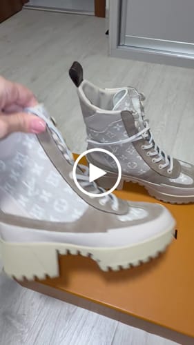 Customer video review of LV Laureate Desert Boot 70mm Gray Brown monogram Fabric Mix Suede