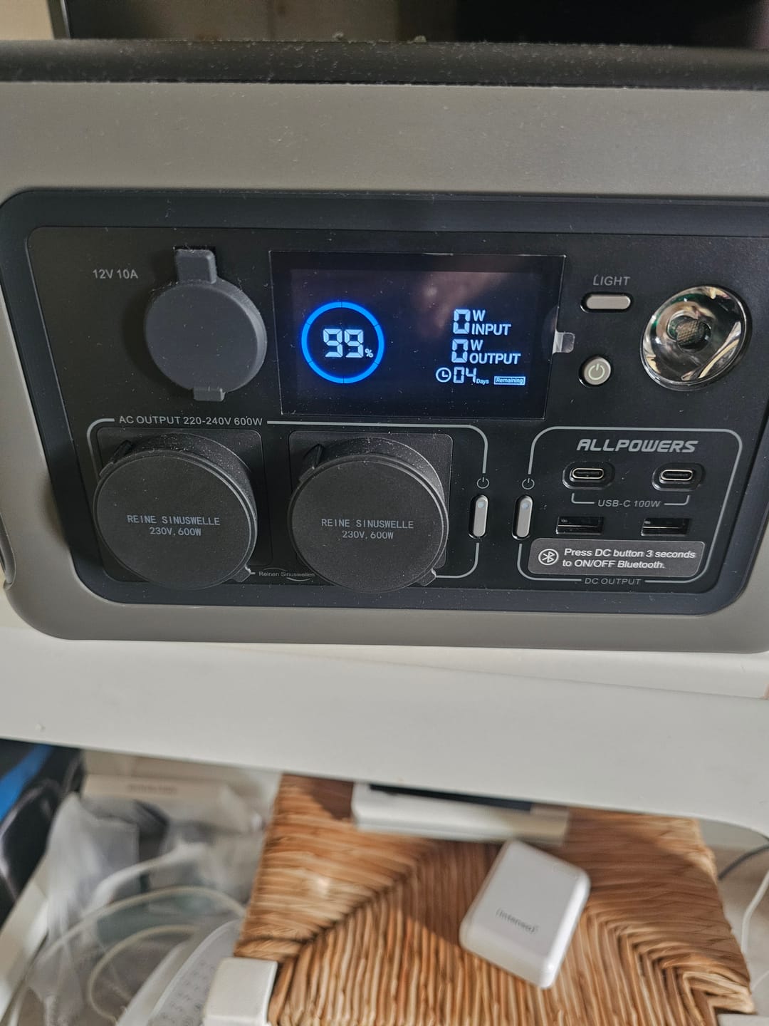 Customer photo review of ALLPOWERS R600 Portable Power Station 600W 299Wh LiFeP04 Battery