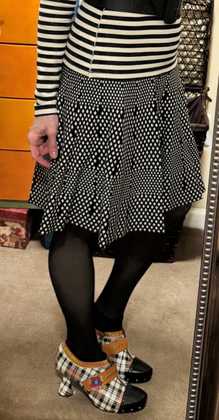 Customer photo review of Vintage Plaid Blossom Pumps