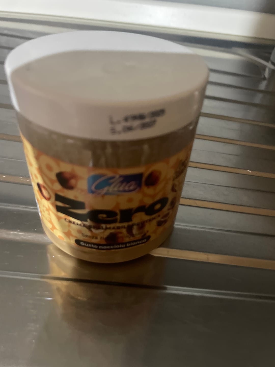 Customer photo review of Crema proteica gusto nocciola bianca