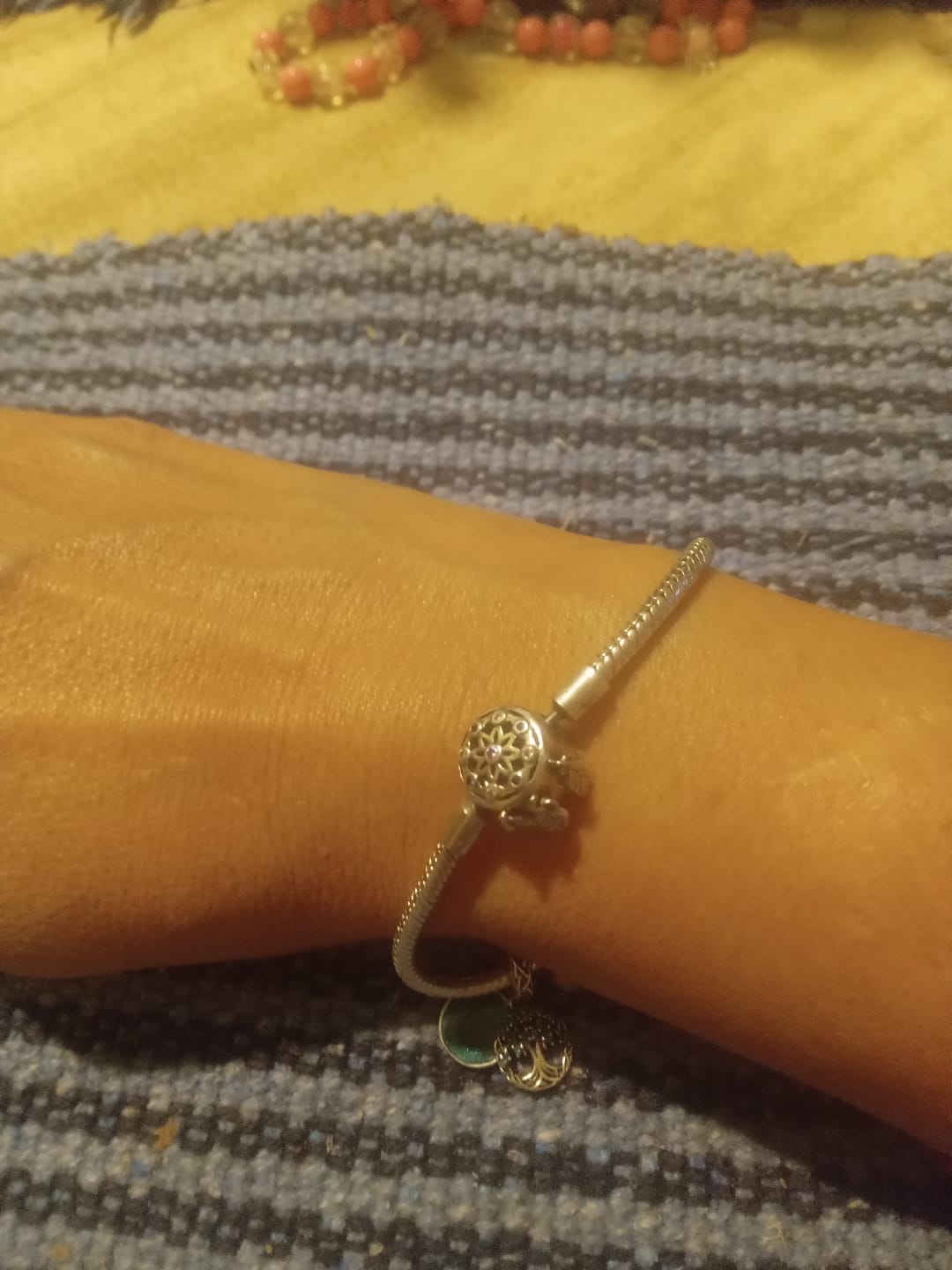 Customer photo review of Pulsera Atrapasueños Floral