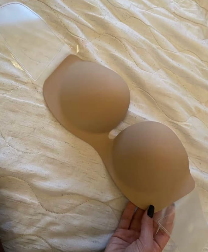 Customer photo review of Unsichtbarer Klebe BH™