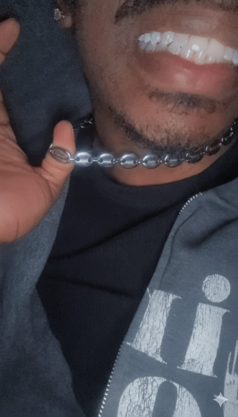 Customer photo review of 13MM HEAVY INFINITY CHAIN