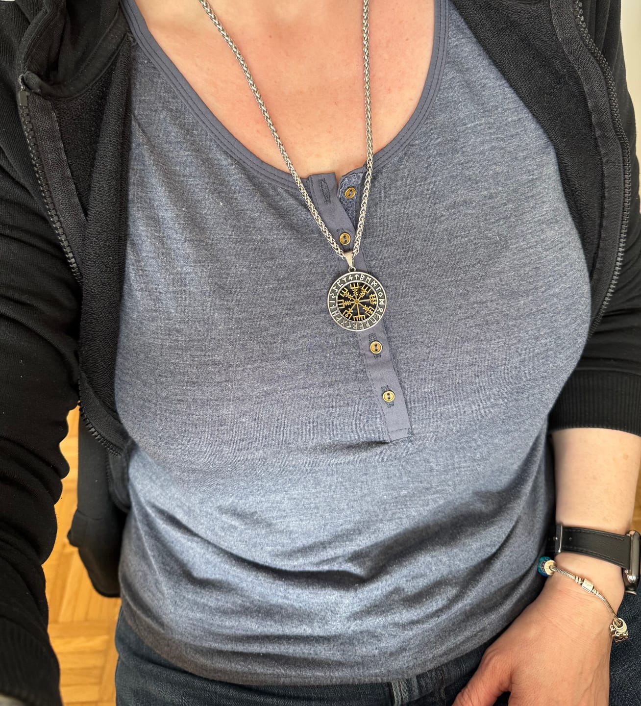 Customer photo review of Vegvísir Necklace