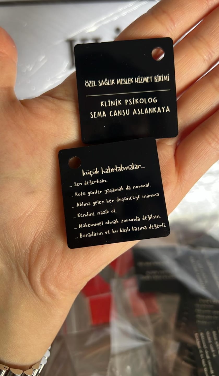 Customer photo review of Anahtarlık (Pleksi)