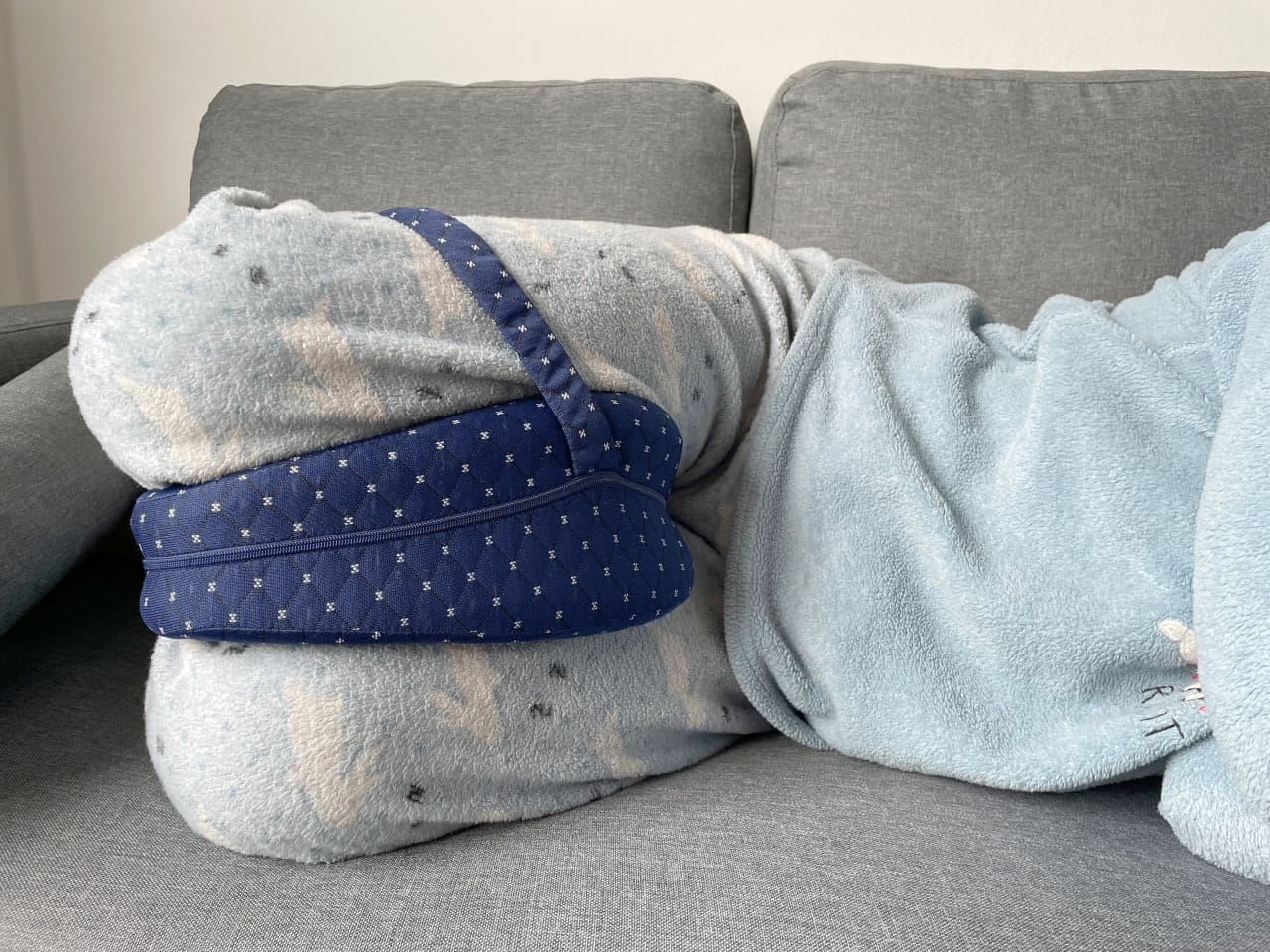 Customer photo review of OrthoFlex™ - Coussin de genoux orthopédique
