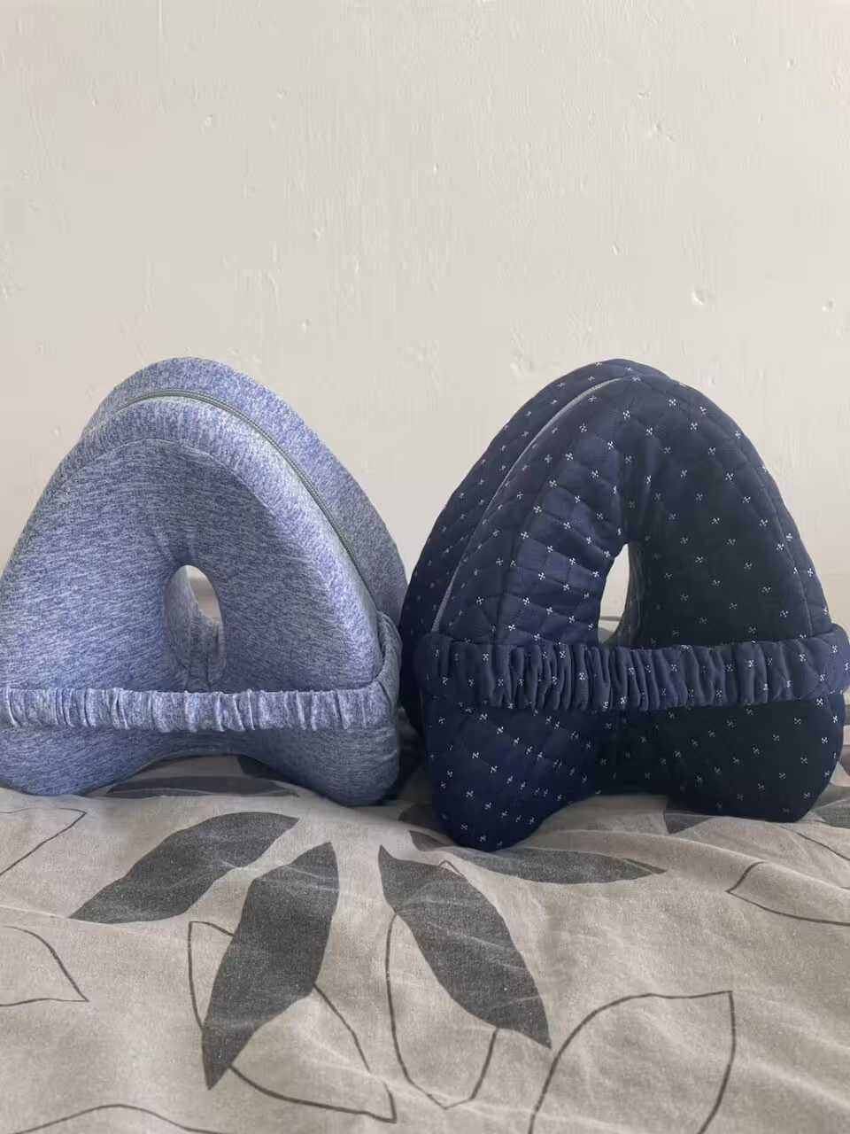Customer photo review of OrthoFlex™ - Coussin de genoux orthopédique