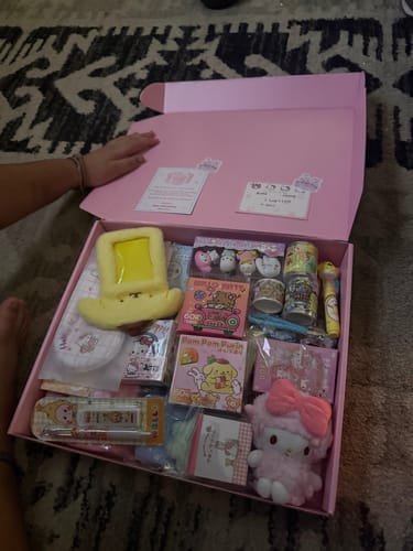 Customer photo review of A-Mystery Lucky Scoop Game
