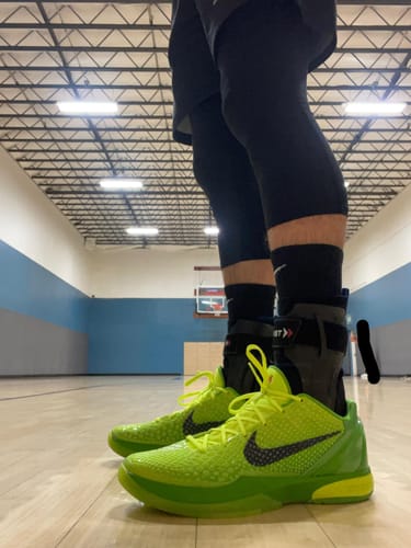 Customer photo review of NIKE KOBE 6 PROTRO x GRINCH