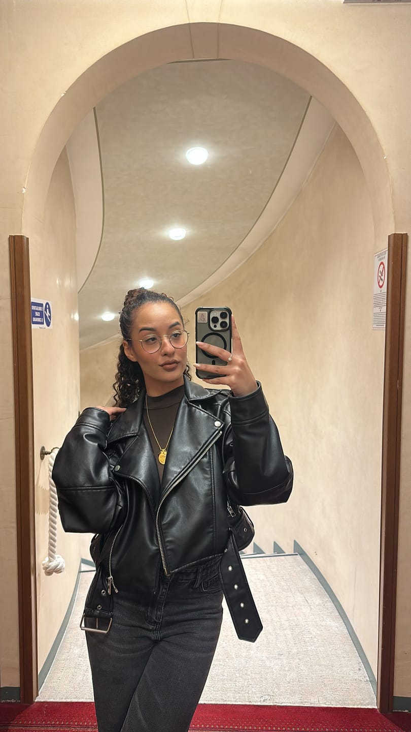 Customer photo review of Face Define