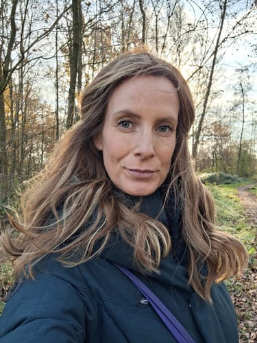 Customer photo review of Burnt Honey // Illusion Lace Topper