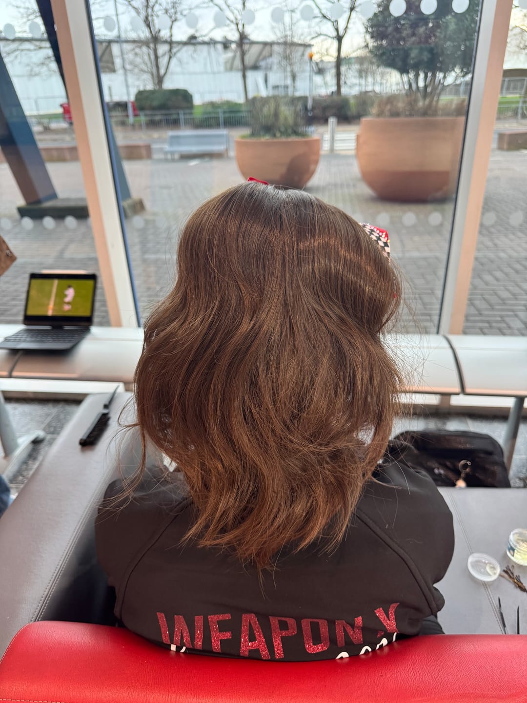 Customer photo review of Stranded Medium Wand Wave Clip-in Ponytail - Colour #8 Hazel Princess