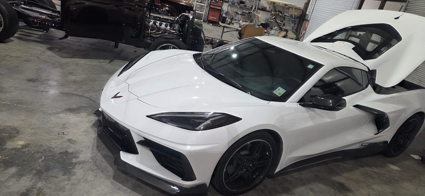 Customer photo review of Corvette C8 Stingray Front Splitter & Side Skirts [5VM Package]