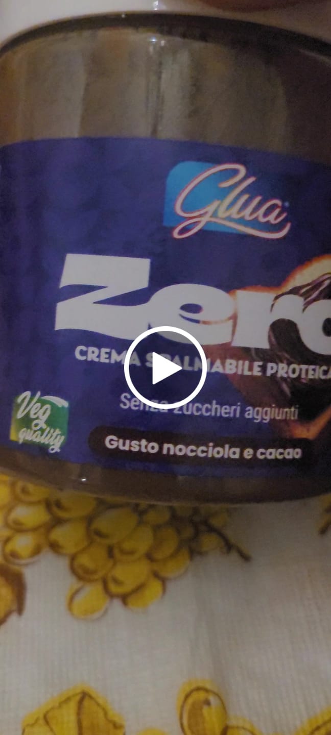 Customer video review of Crema proteica alla nocciola e cacao