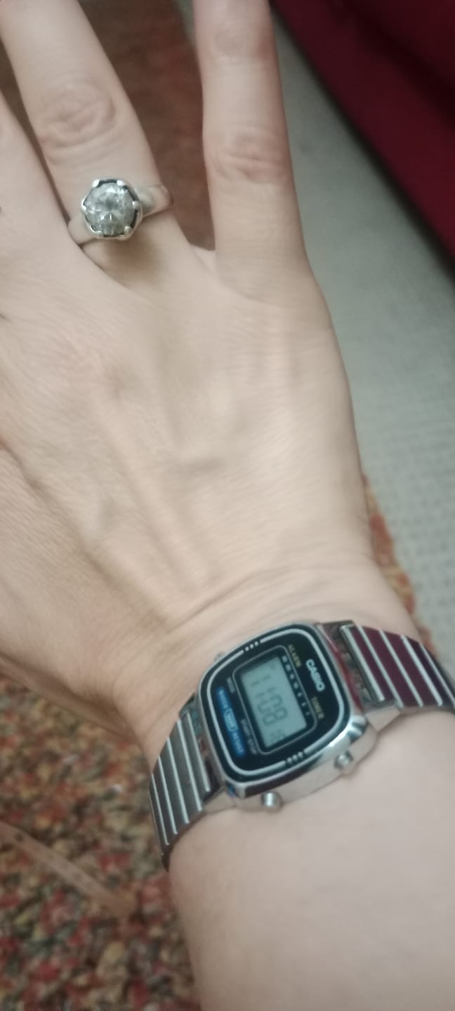 Customer photo review of Reloj Casio Vintage LA670WA-1DF Plateado Mini